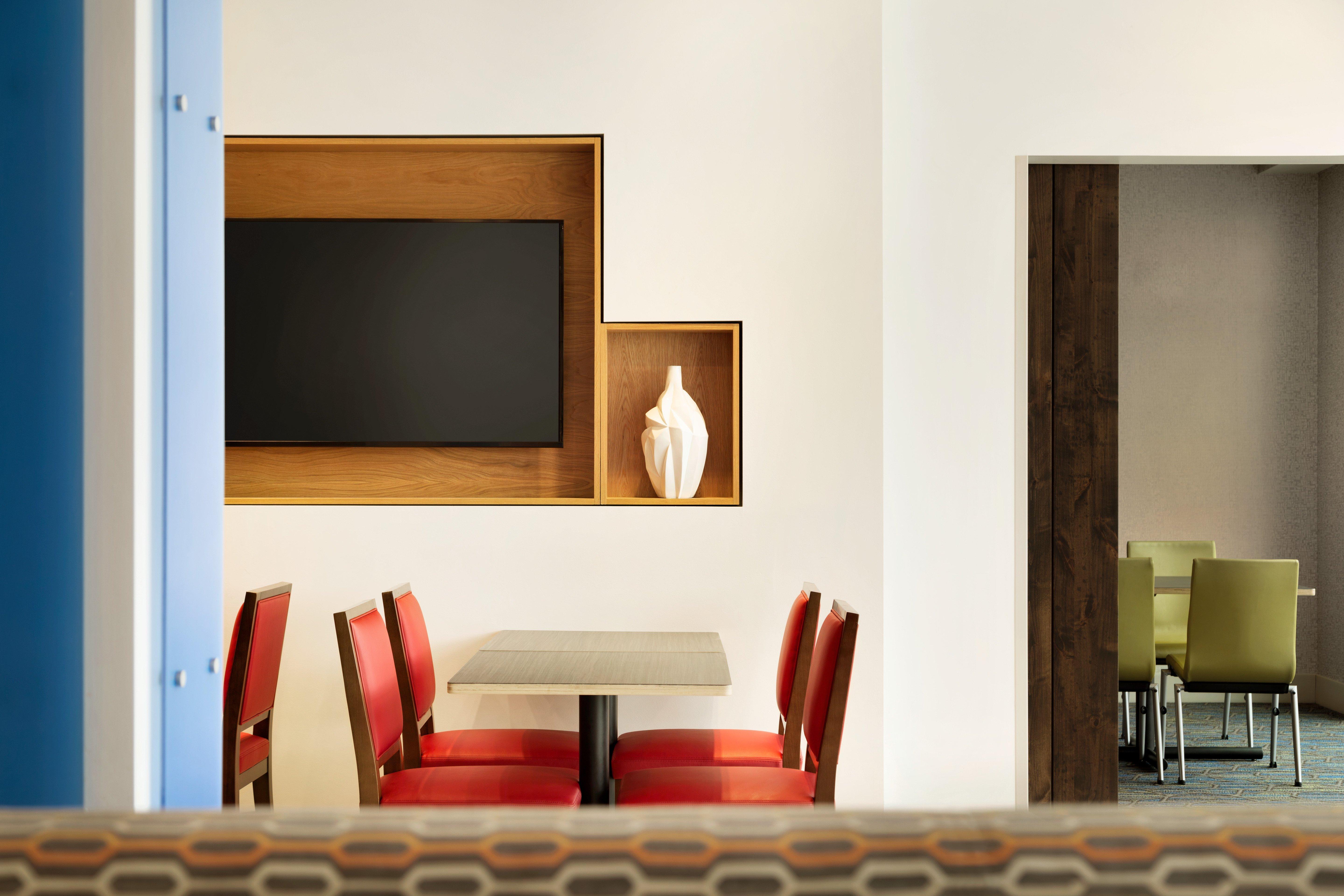 Holiday Inn Express & Suites - Savannah W - Chatham Parkway By Ihg Eksteriør billede